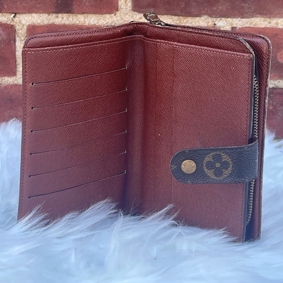Authentic Louis Vuitton Wallet - Picture 2 of 6